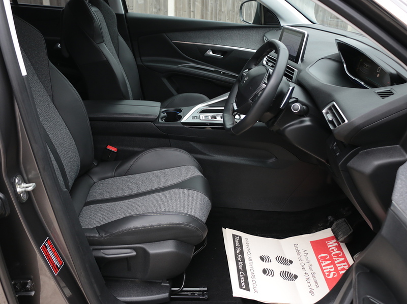 Peugeot 1.6 PURETECH ALLURE SUV 5DR PETROL EAT AUTO 7 SEATER I-COCKPIT DIGITAL DASH SATNAV APPLE CAR PLAY/ANDROID AUTO REAR CAMERA PARKING AIDS 49000 MILES SH 72-74 Mitcham Road
