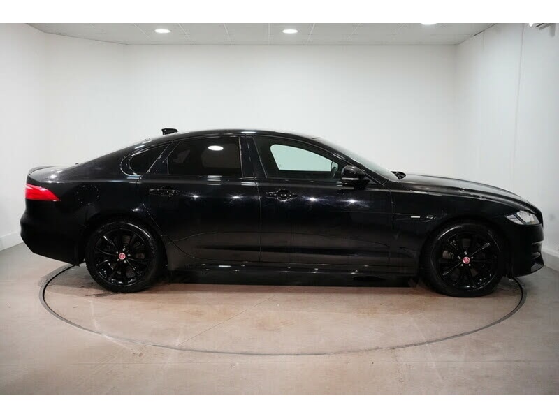 Jaguar 2.0i R-Sport GPF Saloon 4dr Petrol Auto AWD Euro 6 (s/s) (300 ps) 72-74 Mitcham Road