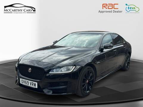 Jaguar 2.0I R-SPORT GPF SALOON 4DR PETROL AWD AUTO HEATED SEATS SAT NAV BLUETOOTH DAB STEREO APPLE CARPLAY PARKING AIDS ONLY 40000 MILES SH NO ULEZ CHARGE