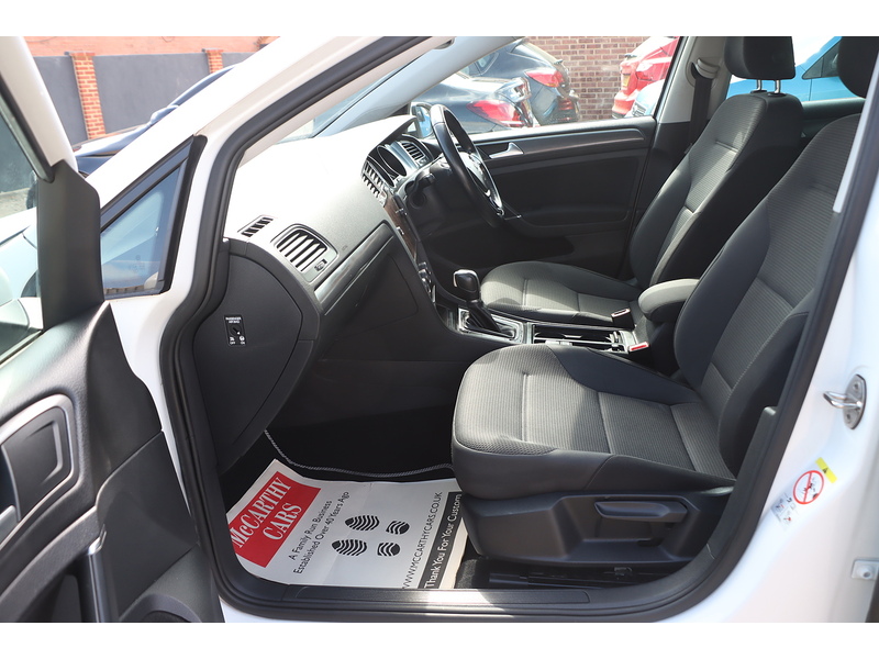 Volkswagen 1.0 TSI MATCH HATCHBACK 5DR PETROL DSG AUTO SATNAV BLUETOOTH DAB STEREO AIR CONDITIONING APPLE CARPLAY PARKING AIDS ONLY 77000 MILES SH NO ULEZ CHARGE 72-74 Mitcham Road