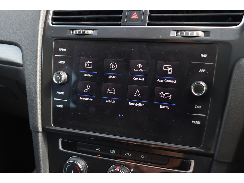 Volkswagen 1.0 TSI MATCH HATCHBACK 5DR PETROL DSG AUTO SATNAV BLUETOOTH DAB STEREO AIR CONDITIONING APPLE CARPLAY PARKING AIDS ONLY 77000 MILES SH NO ULEZ CHARGE 72-74 Mitcham Road