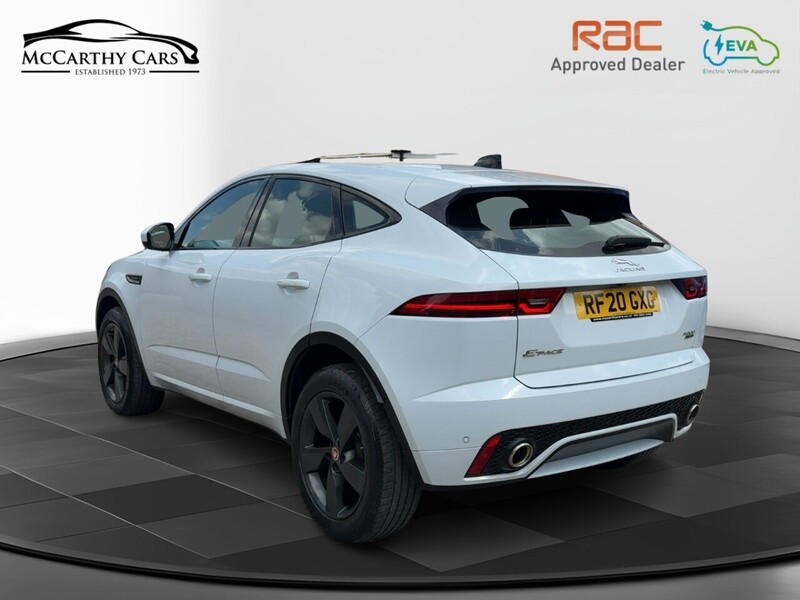 Jaguar 2.0 P200 CHEQUERED FLAG SUV 5DR PETROL AWD AUTO PAN ROOF HEATED SEATS SAT NAV BLUETOOTH APPLE CARPLAY REAR CAMERA PARKING AIDS 2 OWNERS 41000 MILES SH 72-74 Mitcham Road