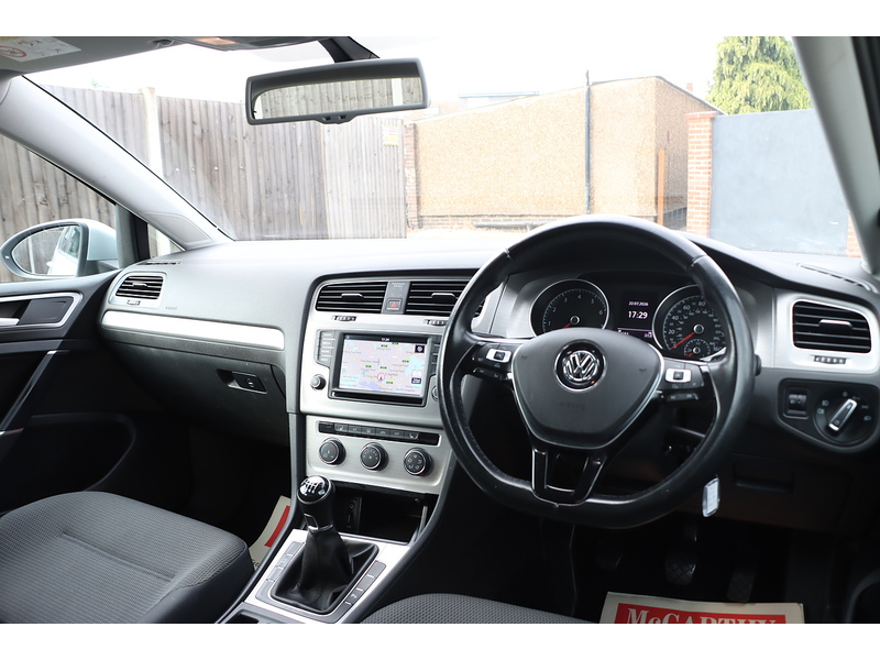 Volkswagen 1.0 TSI MATCH EDITION BLUEMOTION HATCHBACK 5DR PETROL MANUAL HEATED SEATS SAT NAV BLUETOOTH PARKING AIDS SAME OWNER FOR 3 YEARS 79000 MILES SH £20 TAX 92-96 Mitcham Road
