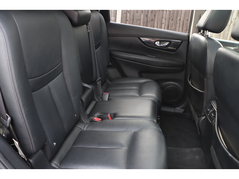 Nissan 1.3 DIG-T TEKNA SUV 5DR PETROL DCT AUTO 7 SEATER SUNROOF HEATED SEATS SAT NAV BLUETOOTH DAB STEREO REAR & 360 CAMERA PARKING AIDS ONLY 63000 MILES FSH 92-96 Mitcham Road