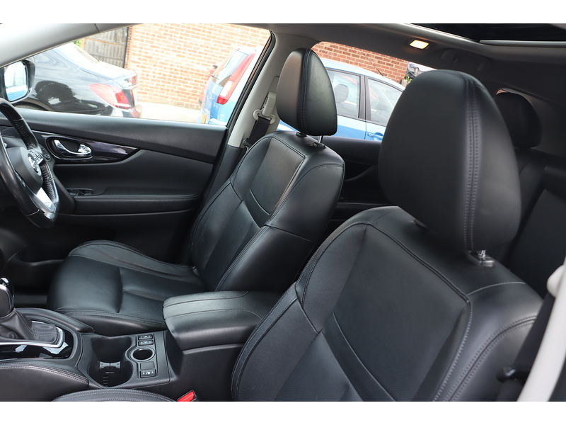 Nissan 1.3 DIG-T TEKNA SUV 5DR PETROL DCT AUTO 7 SEATER SUNROOF HEATED SEATS SAT NAV BLUETOOTH DAB STEREO REAR & 360 CAMERA PARKING AIDS ONLY 63000 MILES FSH 92-96 Mitcham Road