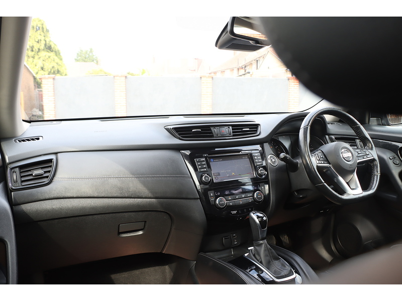 Nissan 1.3 DIG-T TEKNA SUV 5DR PETROL DCT AUTO 7 SEATER SUNROOF HEATED SEATS SAT NAV BLUETOOTH DAB STEREO REAR & 360 CAMERA PARKING AIDS ONLY 63000 MILES FSH 92-96 Mitcham Road