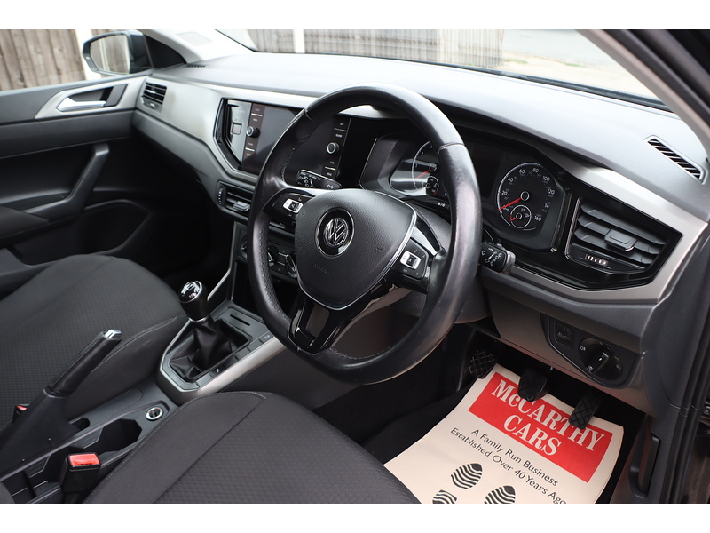 Volkswagen 1.0 TSI SE HATCHBACK 5DR PETROL MANUAL SATNAV BLUETOOTH DAB STEREO APPLE CARPLAY PARKING AIDS JUST 2 OWNERS SAME OWNER FOR 5 YEARS ONLY 74000 MILES SH 72-74 Mitcham Road