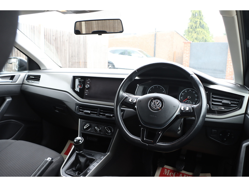 Volkswagen 1.0 TSI SE HATCHBACK 5DR PETROL MANUAL SATNAV BLUETOOTH DAB STEREO APPLE CARPLAY PARKING AIDS JUST 2 OWNERS SAME OWNER FOR 5 YEARS ONLY 74000 MILES SH 72-74 Mitcham Road