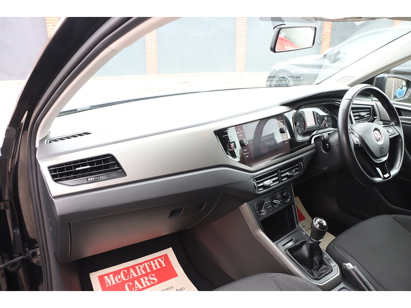 Volkswagen 1.0 TSI SE HATCHBACK 5DR PETROL MANUAL SATNAV BLUETOOTH DAB STEREO APPLE CARPLAY PARKING AIDS JUST 2 OWNERS SAME OWNER FOR 5 YEARS ONLY 74000 MILES SH 72-74 Mitcham Road
