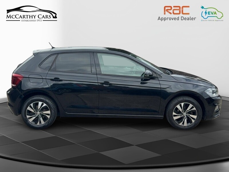 Volkswagen 1.0 TSI SE HATCHBACK 5DR PETROL MANUAL SATNAV BLUETOOTH DAB STEREO APPLE CARPLAY PARKING AIDS JUST 2 OWNERS SAME OWNER FOR 5 YEARS ONLY 74000 MILES SH 72-74 Mitcham Road