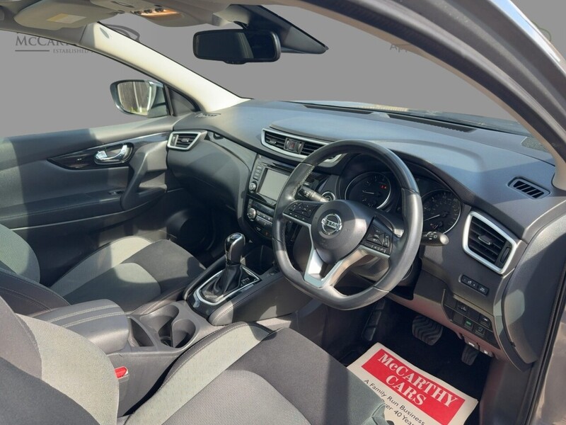 Nissan 1.3 DIG-T N-CONNECTA SUV 5DR PETROL DCT AUTO PAN ROOF SAT NAV BLUETOOTH DAB STEREO APPLE CARPLAY REAR CAMERA PARKING AIDS 2 OWNERS ONLY 68000 MILES SH 72-74 Mitcham Road