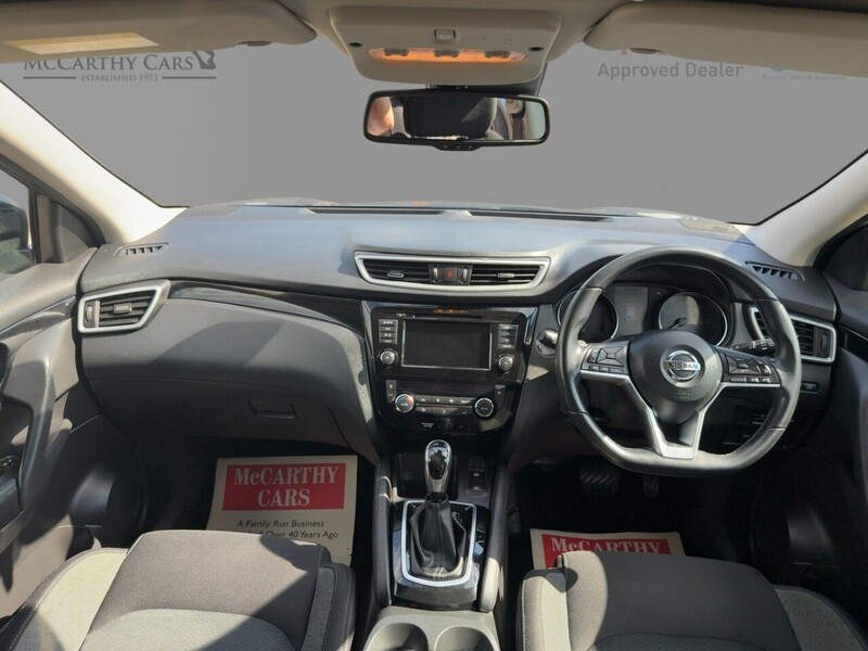Nissan 1.3 DIG-T N-CONNECTA SUV 5DR PETROL DCT AUTO PAN ROOF SAT NAV BLUETOOTH DAB STEREO APPLE CARPLAY REAR CAMERA PARKING AIDS 2 OWNERS ONLY 68000 MILES SH 72-74 Mitcham Road