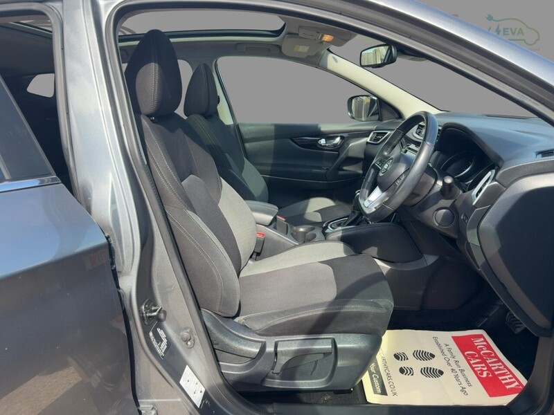 Nissan 1.3 DIG-T N-CONNECTA SUV 5DR PETROL DCT AUTO PAN ROOF SAT NAV BLUETOOTH DAB STEREO APPLE CARPLAY REAR CAMERA PARKING AIDS 2 OWNERS ONLY 68000 MILES SH 72-74 Mitcham Road