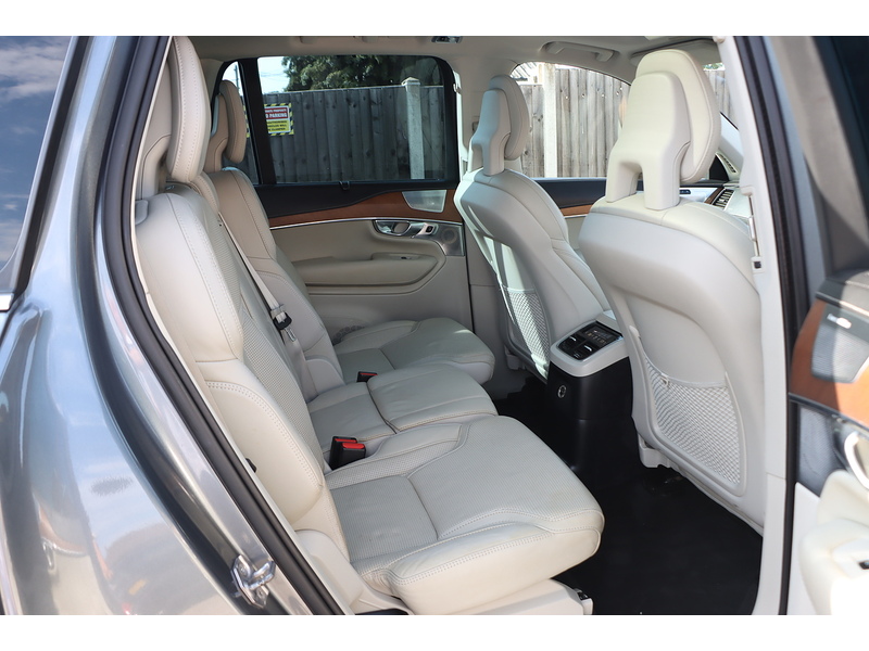 Volvo 2.0H T8 TWIN ENGINE 9.2KWH INSCRIPTION SUV 5DR PETROL PLUG-IN HYBRID 4WD AUTO 7 SEATER SUNROOF HEATED SEATS SAT NAV REAR CAM 53000 MILES SH £20 TO TAX 92-96 Mitcham Road