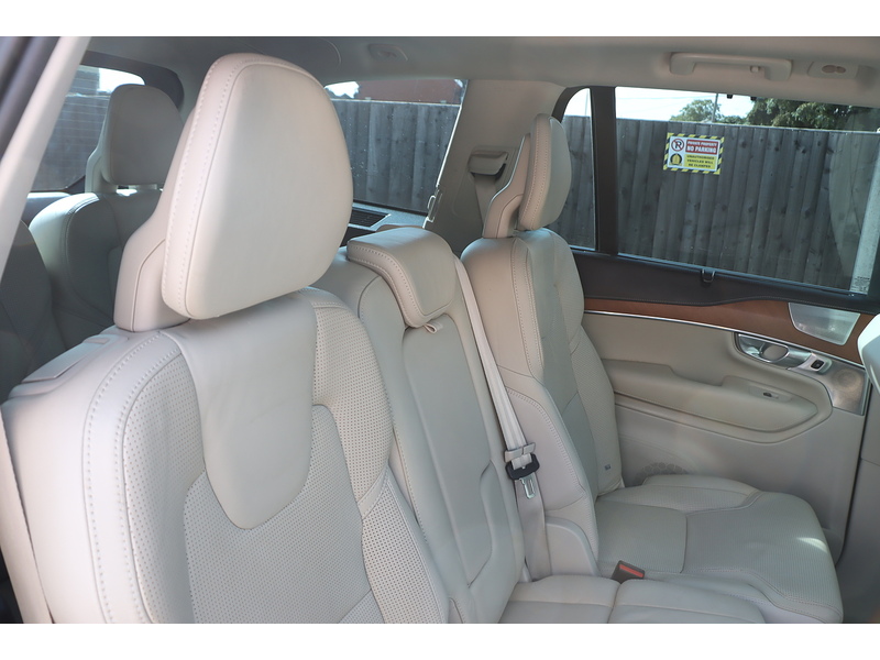 Volvo 2.0H T8 TWIN ENGINE 9.2KWH INSCRIPTION SUV 5DR PETROL PLUG-IN HYBRID 4WD AUTO 7 SEATER SUNROOF HEATED SEATS SAT NAV REAR CAM 53000 MILES SH £20 TO TAX 92-96 Mitcham Road