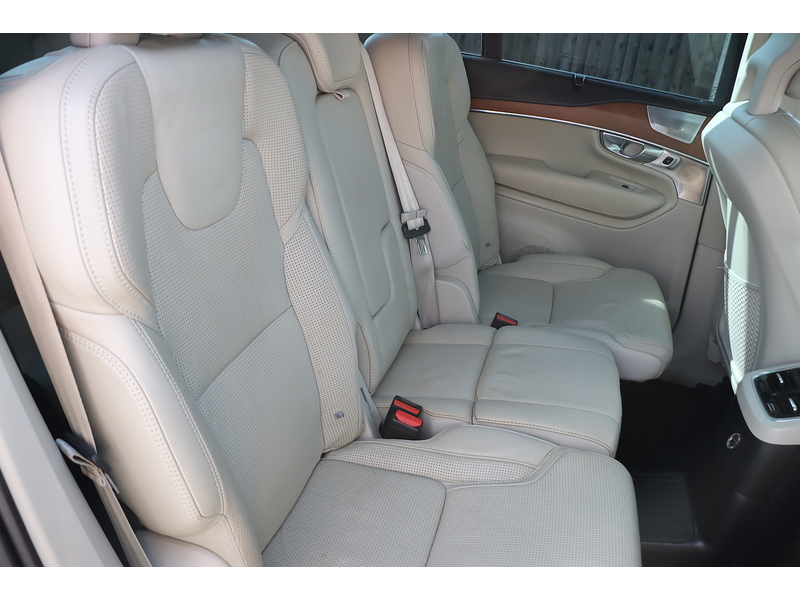 Volvo 2.0H T8 TWIN ENGINE 9.2KWH INSCRIPTION SUV 5DR PETROL PLUG-IN HYBRID 4WD AUTO 7 SEATER SUNROOF HEATED SEATS SAT NAV REAR CAM 53000 MILES SH £20 TO TAX 92-96 Mitcham Road