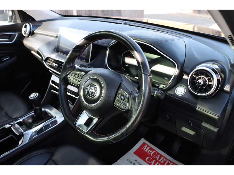 MG 1.5 T-GDI EXCLUSIVE SUV 5DR PETROL MANUAL HEATED SEATS SATNAV BLUETOOTH DAB STEREO APPLE CARPLAY REAR CAMERA PARKING AIDS JUST 1 OWNER 49000 MILES FSH 72-74 Mitcham Road