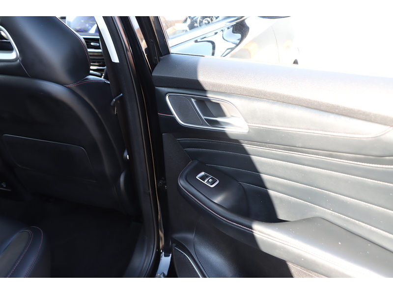 MG 1.5 T-GDI EXCLUSIVE SUV 5DR PETROL MANUAL HEATED SEATS SATNAV BLUETOOTH DAB STEREO APPLE CARPLAY REAR CAMERA PARKING AIDS JUST 1 OWNER 49000 MILES FSH 72-74 Mitcham Road