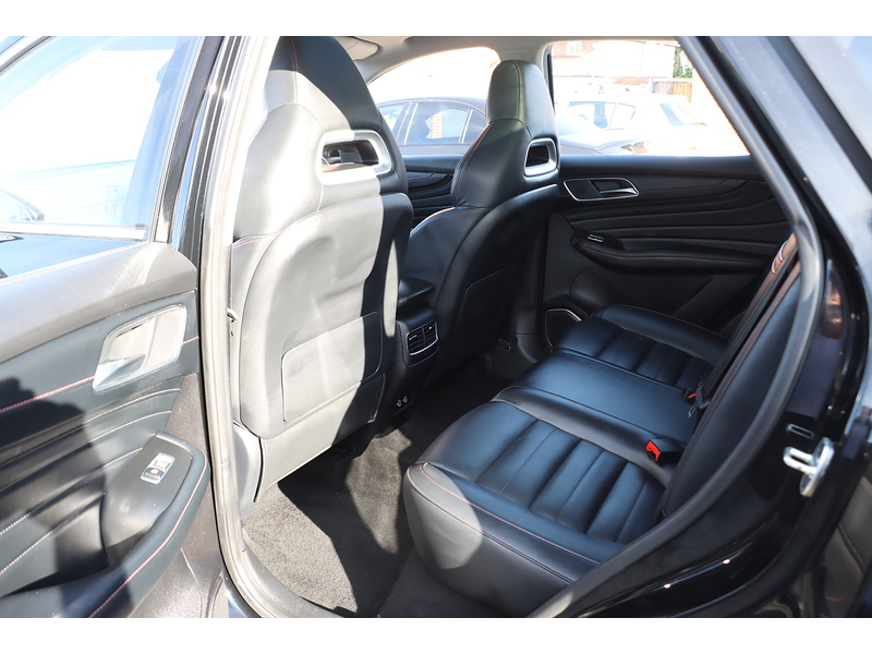 MG 1.5 T-GDI EXCLUSIVE SUV 5DR PETROL MANUAL HEATED SEATS SATNAV BLUETOOTH DAB STEREO APPLE CARPLAY REAR CAMERA PARKING AIDS JUST 1 OWNER 49000 MILES FSH 72-74 Mitcham Road