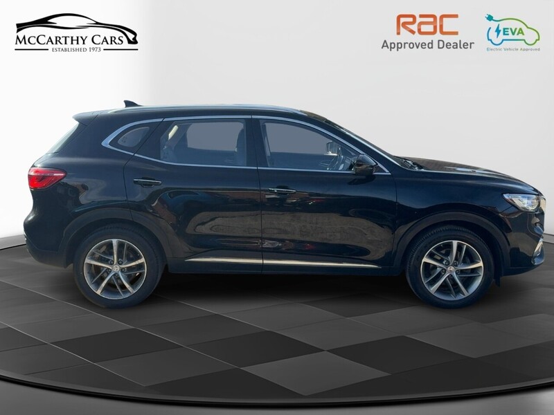 MG 1.5 T-GDI EXCLUSIVE SUV 5DR PETROL MANUAL HEATED SEATS SATNAV BLUETOOTH DAB STEREO APPLE CARPLAY REAR CAMERA PARKING AIDS JUST 1 OWNER 49000 MILES FSH 72-74 Mitcham Road