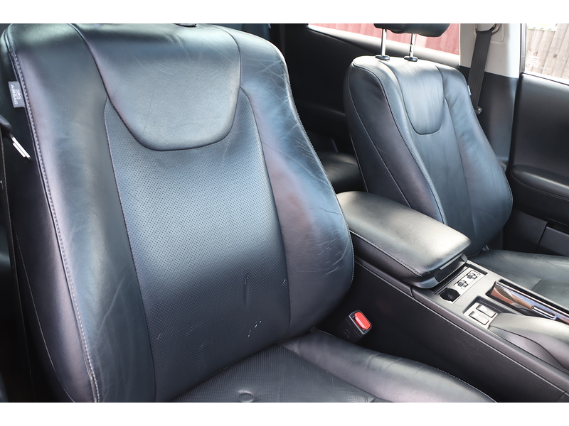 Lexus 3.5 V6 ADVANCE SUV 5DR PETROL HYBRID CVT 4WD AUTO PAN ROOF HEATED SEATS SAT NAV BLUETOOTH AUX INPUT DAB STEREO PARKING AIDS 83000 MILES FSH 8 SERVICES 72-74 Mitcham Road