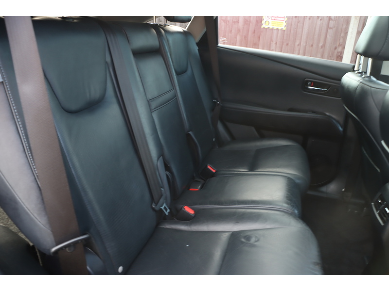 Lexus 3.5 V6 ADVANCE SUV 5DR PETROL HYBRID CVT 4WD AUTO PAN ROOF HEATED SEATS SAT NAV BLUETOOTH AUX INPUT DAB STEREO PARKING AIDS 83000 MILES FSH 8 SERVICES 72-74 Mitcham Road