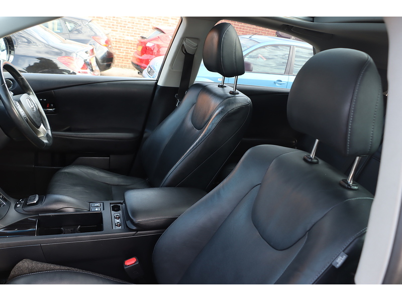 Lexus 3.5 V6 ADVANCE SUV 5DR PETROL HYBRID CVT 4WD AUTO PAN ROOF HEATED SEATS SAT NAV BLUETOOTH AUX INPUT DAB STEREO PARKING AIDS 83000 MILES FSH 8 SERVICES 72-74 Mitcham Road