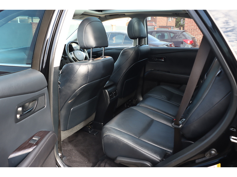 Lexus 3.5 V6 ADVANCE SUV 5DR PETROL HYBRID CVT 4WD AUTO PAN ROOF HEATED SEATS SAT NAV BLUETOOTH AUX INPUT DAB STEREO PARKING AIDS 83000 MILES FSH 8 SERVICES 72-74 Mitcham Road