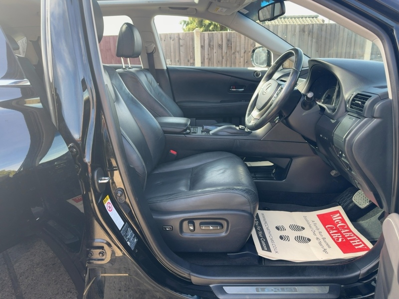 Lexus 3.5 V6 ADVANCE SUV 5DR PETROL HYBRID CVT 4WD AUTO PAN ROOF HEATED SEATS SAT NAV BLUETOOTH AUX INPUT DAB STEREO PARKING AIDS 83000 MILES FSH 8 SERVICES 72-74 Mitcham Road