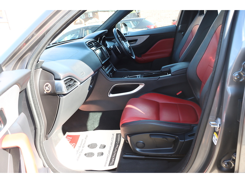 Jaguar 2.0 P250I R-SPORT SUV 5DR PETROL AWD AUTO HEATED SEATS SAT NAV BLUETOOTH DAB STEREO REAR CAMERA PARKING AIDS 2 OWNERS ONLY 66000 MILES FSH 6 SERVICES 72-74 Mitcham Road