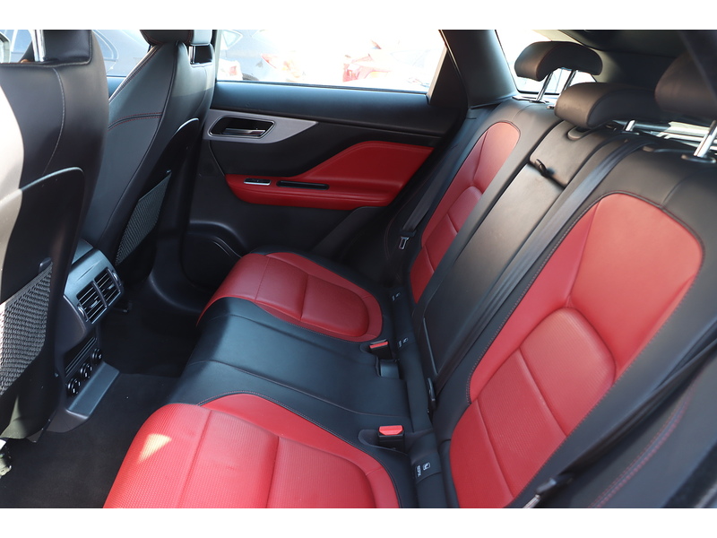 Jaguar 2.0 P250I R-SPORT SUV 5DR PETROL AWD AUTO HEATED SEATS SAT NAV BLUETOOTH DAB STEREO REAR CAMERA PARKING AIDS 2 OWNERS ONLY 66000 MILES FSH 6 SERVICES 72-74 Mitcham Road