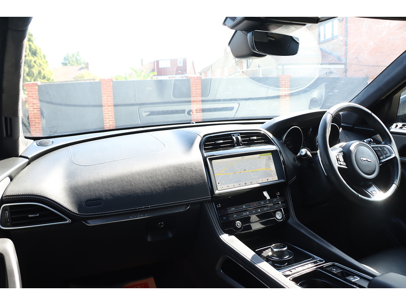 Jaguar 2.0 P250I R-SPORT SUV 5DR PETROL AWD AUTO HEATED SEATS SATNAV BLUETOOTH DAB RADIO APPLE CARPLAY REAR CAMERA PARKING AIDS 49000 MILES SH NO ULEZ CHARGE 92-96 Mitcham Road