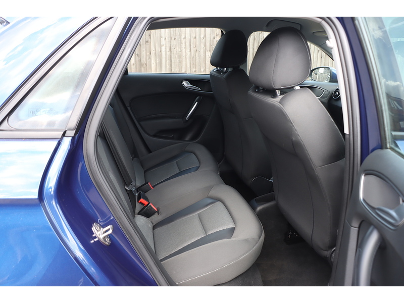 Audi 1.4 TFSI SPORT SPORTBACK 5DR PETROL S TRONIC AUTO BLUETOOTH DAB STEREO PARKING AIDS JUST 2 OWNERS SAME OWNER FOR 7 YEARS 37000 MILES FSH £35 ROAD TAX 72-74 Mitcham Road