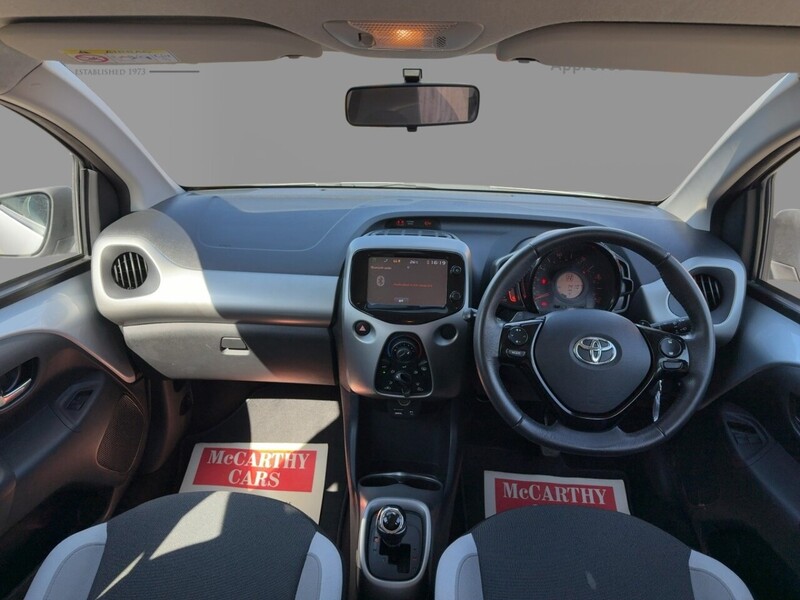 Toyota 1.0 VVT-I X-PLAY HATCHBACK 5DR PETROL X-SHIFT AUTO BLUETOOTH STEREO REAR CAMERA PARKING AIDS 2 OWNERS SAME OWNER FOR 7 YEARS 14000 MILES SH £20 TO TAX 72-74 Mitcham Road