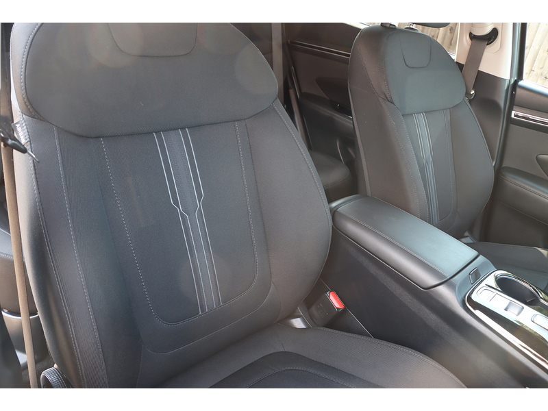 Hyundai 1.6 H T-GDI PREMIUM SUV 5DR PETROL HYBRID AUTO HEATED SEATS SAT NAV BLUETOOTH APPLE CARPLAY REAR CAMERA PARKING AIDS 1 OWNER FROM NEW 38000 MILES FSH 72-74 Mitcham Road