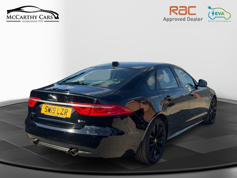 Jaguar 2.0I R-SPORT GPF SALOON 4DR PETROL AUTO LEATHER HEATED SEATS SATNAV BLUETOOTH DAB STEREO APPLE CARPLAY PARKING AIDS ONLY 89000 MILES SH NO ULEZ CHARGE 72-74 Mitcham Road