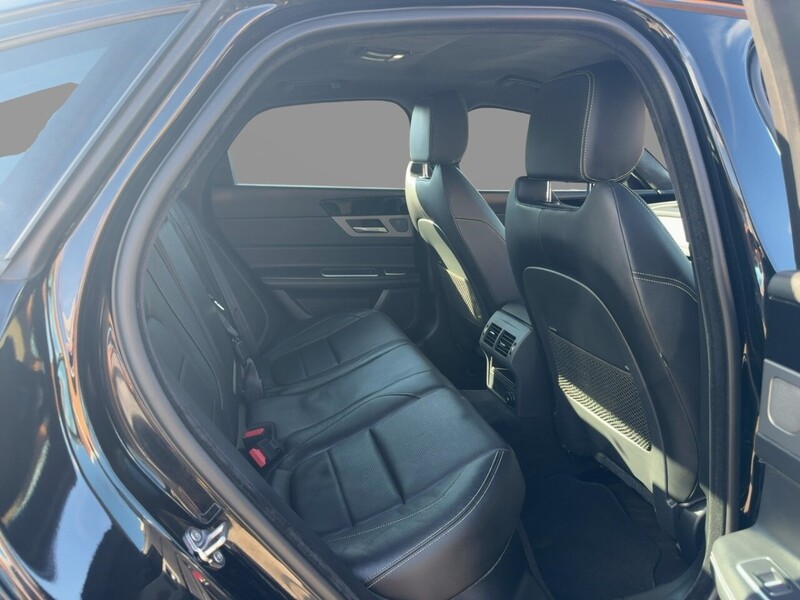 Jaguar 2.0I R-SPORT GPF SALOON 4DR PETROL AUTO LEATHER HEATED SEATS SATNAV BLUETOOTH DAB STEREO APPLE CARPLAY PARKING AIDS ONLY 89000 MILES SH NO ULEZ CHARGE 72-74 Mitcham Road