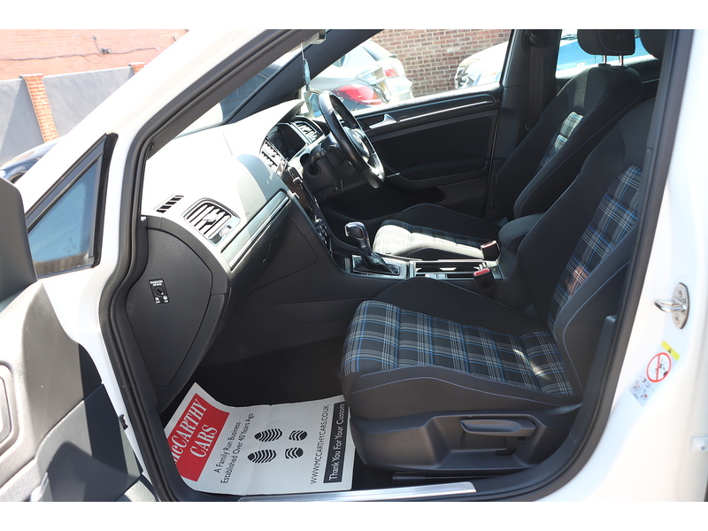 Volkswagen 1.4 TSI 8.7KWH GTE ADVANCE HATCHBACK 5DR PETROL PLUG-IN HYBRID DSG AUTO HEATED SEATS SAT NAV BLUETOOTH APPLE CARPLAY PARKING AIDS ONLY 62000 MILES FSH 72-74 Mitcham Road