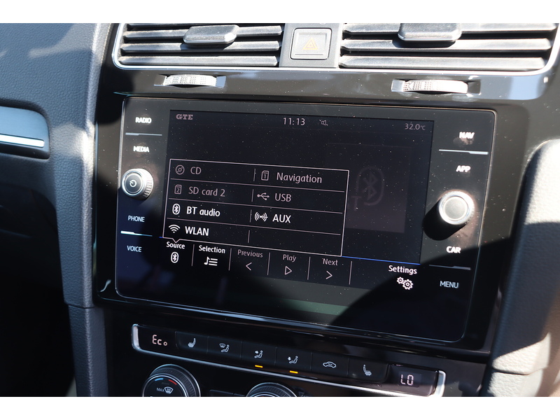 Volkswagen 1.4 TSI 8.7KWH GTE ADVANCE HATCHBACK 5DR PETROL PLUG-IN HYBRID DSG AUTO HEATED SEATS SAT NAV BLUETOOTH APPLE CARPLAY PARKING AIDS ONLY 62000 MILES FSH 72-74 Mitcham Road