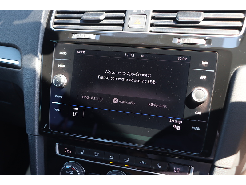 Volkswagen 1.4 TSI 8.7KWH GTE ADVANCE HATCHBACK 5DR PETROL PLUG-IN HYBRID DSG AUTO HEATED SEATS SAT NAV BLUETOOTH APPLE CARPLAY PARKING AIDS ONLY 62000 MILES FSH 72-74 Mitcham Road