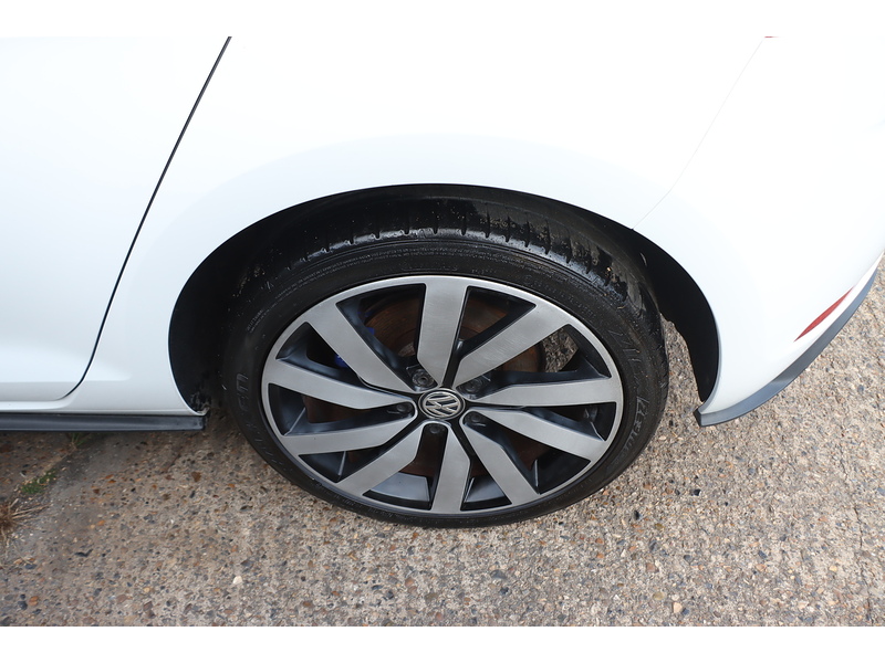 Volkswagen 1.4 TSI 8.7KWH GTE ADVANCE HATCHBACK 5DR PETROL PLUG-IN HYBRID DSG AUTO HEATED SEATS SAT NAV BLUETOOTH APPLE CARPLAY PARKING AIDS ONLY 62000 MILES FSH 72-74 Mitcham Road