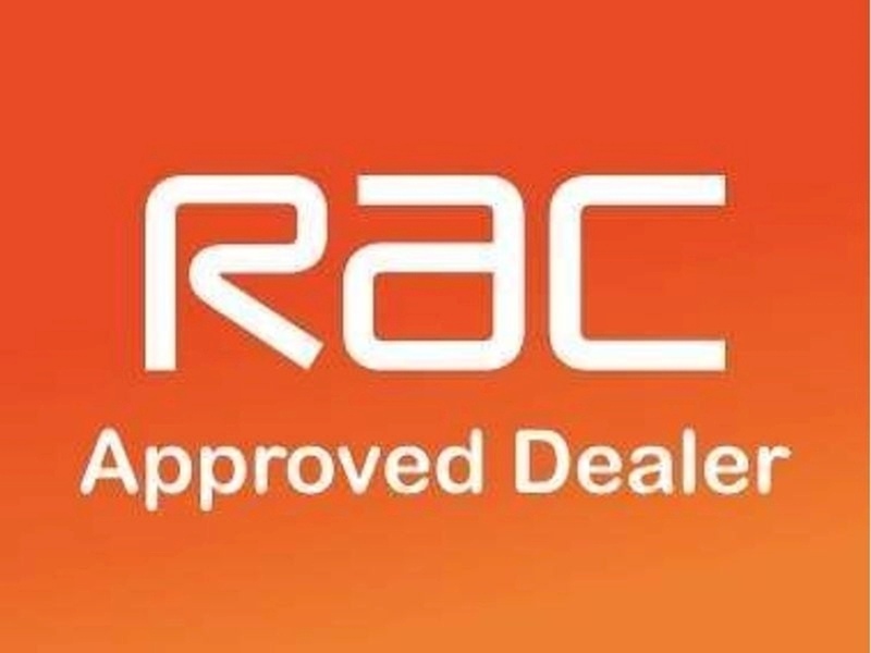 Volvo 1.5 T3 R-DESIGN EDITION HATCHBACK 5DR PETROL AUTO SAT NAV BLUETOOTH DAB STEREO REAR CAMERA PARKING AIDS 2 OWNERS SAME OWNER FOR 3 YEARS 50000 MILES SH 72-74 Mitcham Road