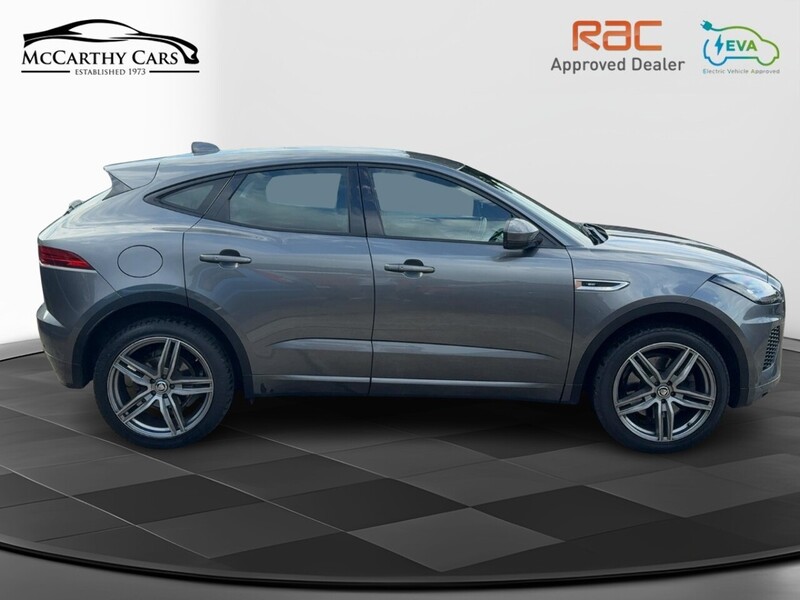Jaguar 2.0 P250 R-DYNAMIC SE SUV 5DR PETROL AWD AUTO SAT NAV BLUETOOTH DAB RADIO APPLE CARPLAY REAR CAMERA PARKING AIDS SAME OWNER FOR 4 YEARS 87000 MILES SH 72-74 Mitcham Road