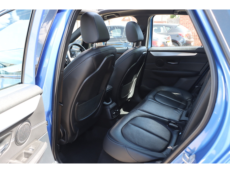 BMW 225XE 1.5 7.6KWH M SPORT (PREMIUM) MPV 5DR PETROL PLUG-IN HYBRID 4WD AUTO SUNROOF HEATED SEATS SATNAV BLUETOOTH DAB RADIO PARKING AIDS 84000 MILES FSH 72-74 Mitcham Road