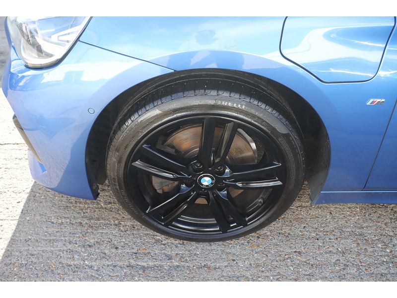 BMW 225XE 1.5 7.6KWH M SPORT (PREMIUM) MPV 5DR PETROL PLUG-IN HYBRID 4WD AUTO SUNROOF HEATED SEATS SATNAV BLUETOOTH DAB RADIO PARKING AIDS 84000 MILES FSH 92-96 Mitcham Road