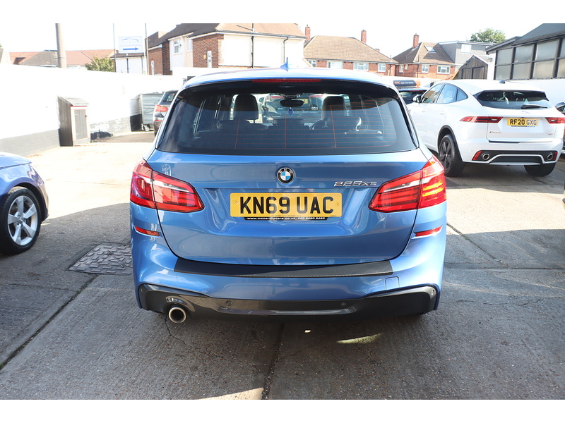 BMW 225XE 1.5 7.6KWH M SPORT (PREMIUM) MPV 5DR PETROL PLUG-IN HYBRID 4WD AUTO SUNROOF HEATED SEATS SATNAV BLUETOOTH DAB RADIO PARKING AIDS 84000 MILES FSH 92-96 Mitcham Road