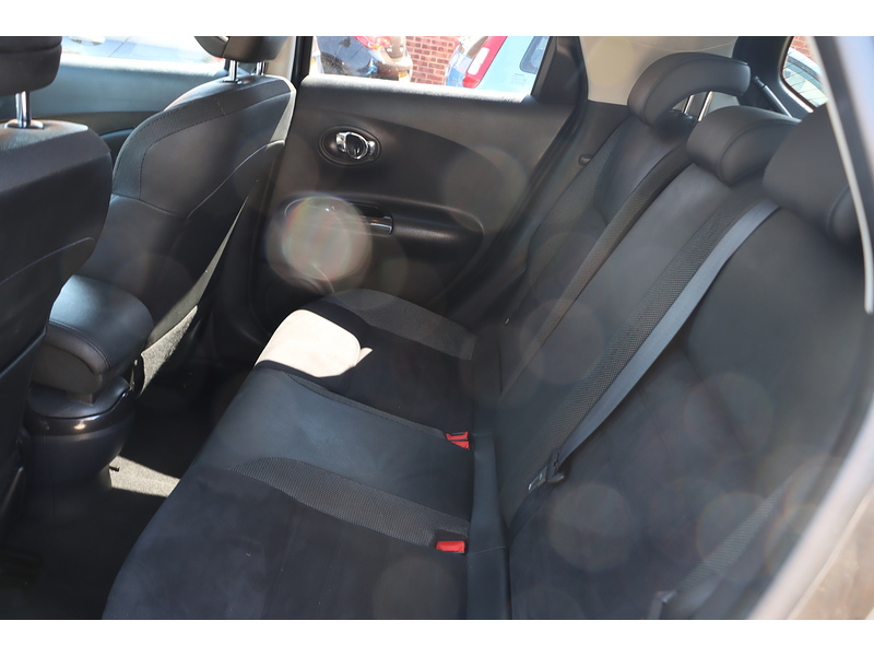 Nissan 1.6 BOSE PERSONAL EDITION SUV 5DR PETROL XTRON AUTO BLUETOOTH DAB STEREO BOSE SOUND SYSTEM REAR CAMERA 2 OWNERS SAME OWNER FOR 4 YEARS 58000 MILES SH 72-74 Mitcham Road