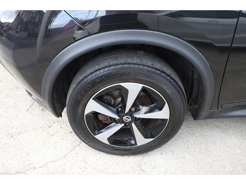 Nissan 1.6 BOSE PERSONAL EDITION SUV 5DR PETROL XTRON AUTO BLUETOOTH DAB STEREO BOSE SOUND SYSTEM REAR CAMERA 2 OWNERS SAME OWNER FOR 4 YEARS 58000 MILES SH 72-74 Mitcham Road