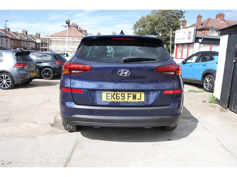 Hyundai 1.6 GDI SE NAV SUV 5DR PETROL MANUAL SATNAV BLUETOOTH DAB STEREO APPLE CARPLAY REAR CAMERA PARKING AIDS 2 OWNERS SAME OWNER FOR 5 YEARS 65000 MILES SH 72-74 Mitcham Road
