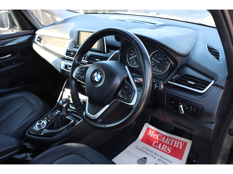 BMW 220I 2.0 LUXURY MPV 5DR PETROL AUTO SATNAV BLUETOOTH DAB STEREO CD PLAYER AIR CONDITIONING PARKING AIDS ONLY 33000 MILES FSH 7 SERVICES NO ULEZ CHARGE 72-74 Mitcham Road